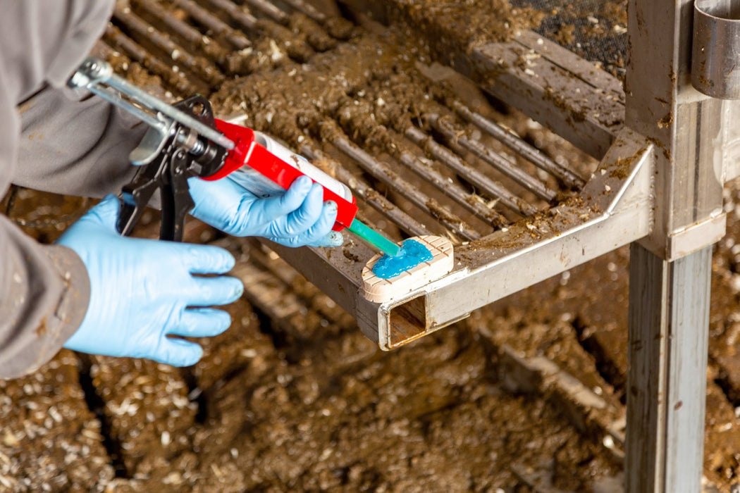 TECHNOBASE® 2CB – Zweikomponentenkleber (210 ml Kartusche)